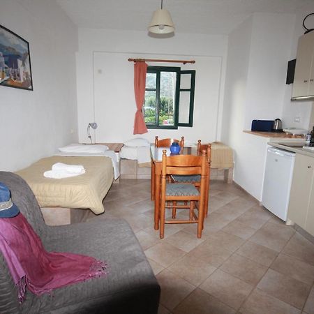 Cyclades Beach Apartments Chrisopigi  المظهر الخارجي الصورة